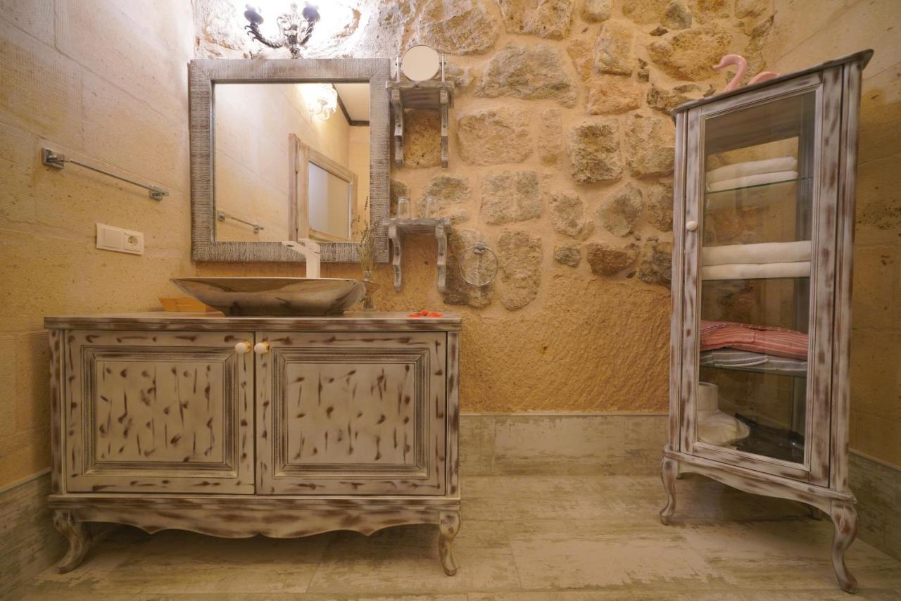 אוצ'יסר Karlik Cave Suite Cappadocia מראה חיצוני תמונה