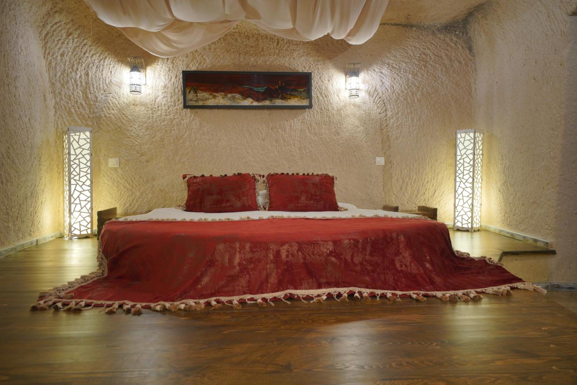 אוצ'יסר Karlik Cave Suite Cappadocia מראה חיצוני תמונה
