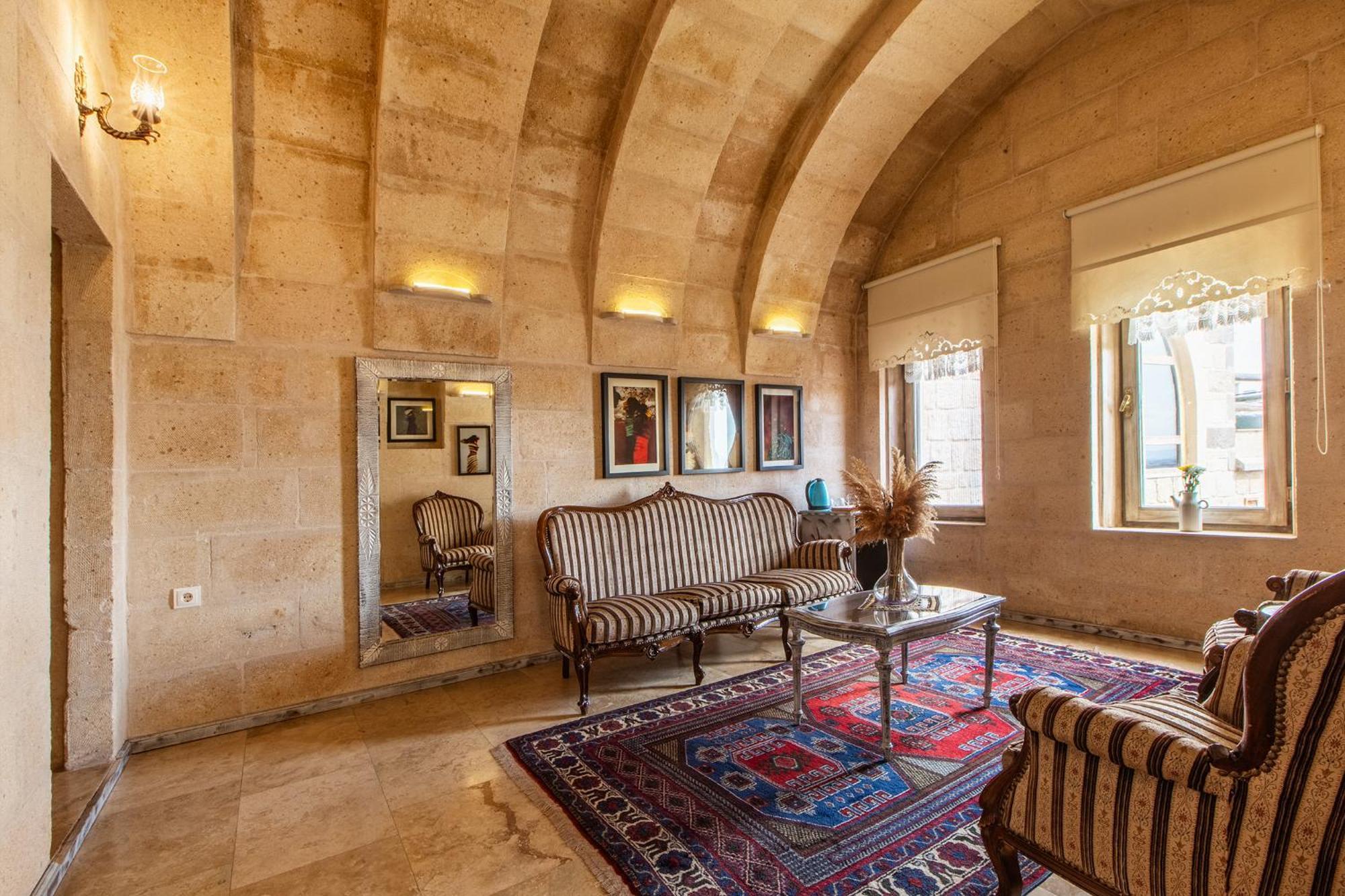 אוצ'יסר Karlik Cave Suite Cappadocia מראה חיצוני תמונה