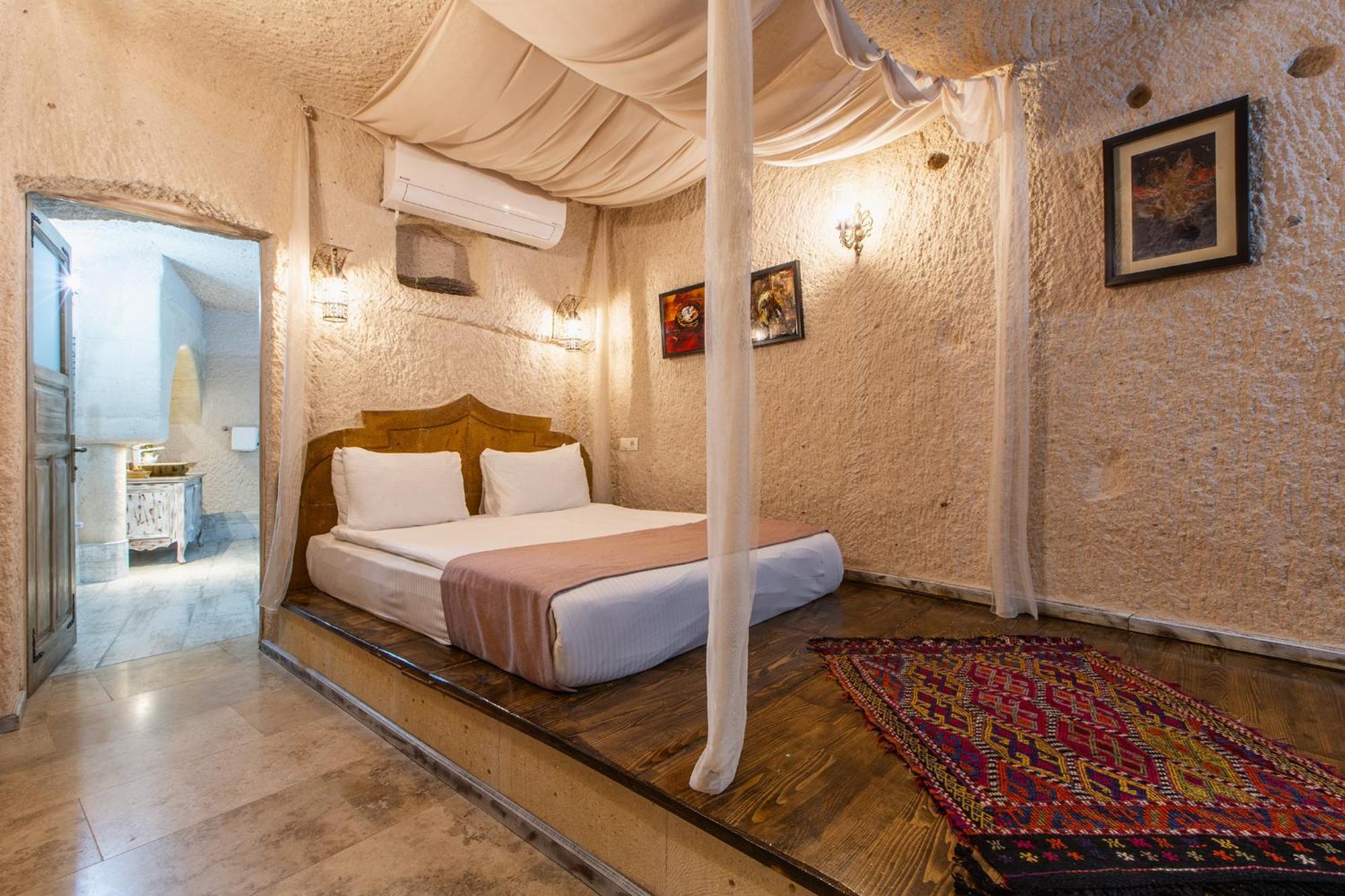 אוצ'יסר Karlik Cave Suite Cappadocia מראה חיצוני תמונה