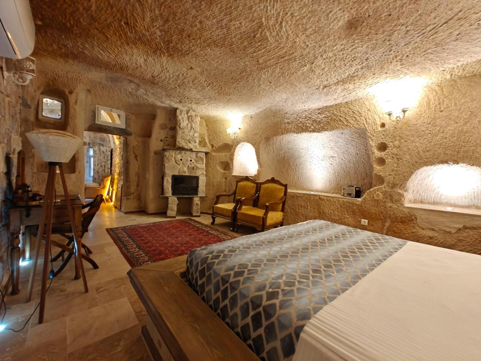 אוצ'יסר Karlik Cave Suite Cappadocia מראה חיצוני תמונה