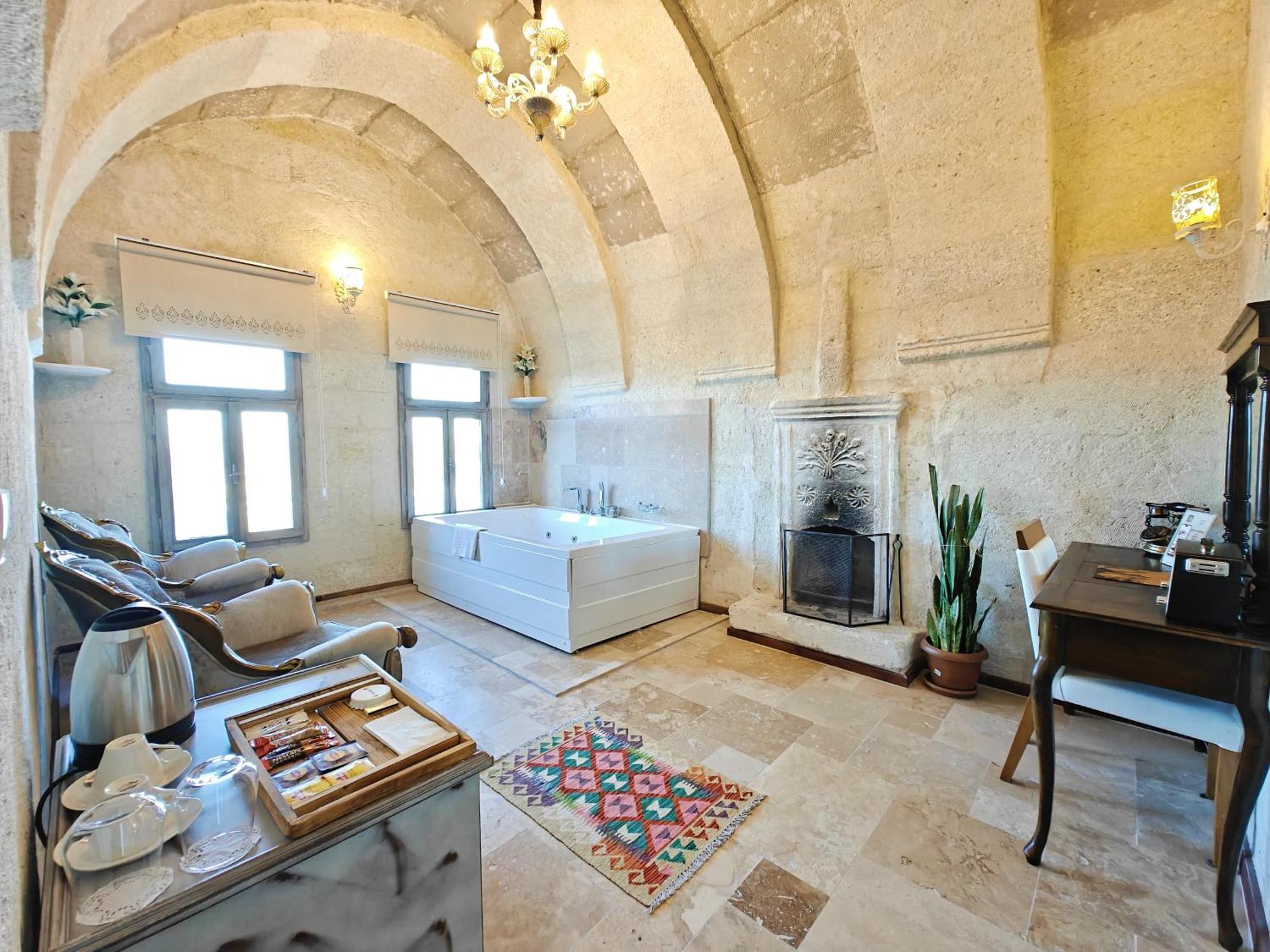 אוצ'יסר Karlik Cave Suite Cappadocia מראה חיצוני תמונה